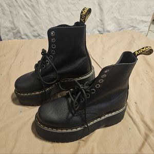 Dr. Martens Pascal Max Platform Boot Sz 8 Black